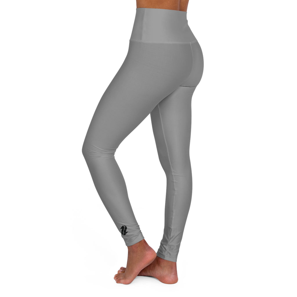 High-Waisted Grey Yoga Leggings – Smooth AOP Activewear